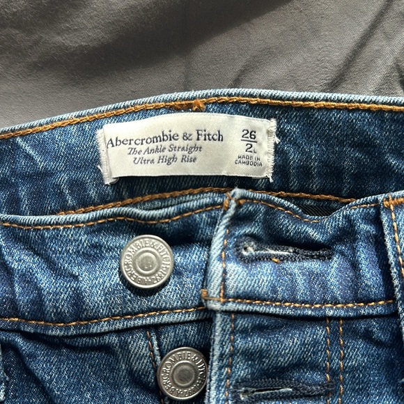 Ankle Straight Ultra High Rise - Picture 4 of 4